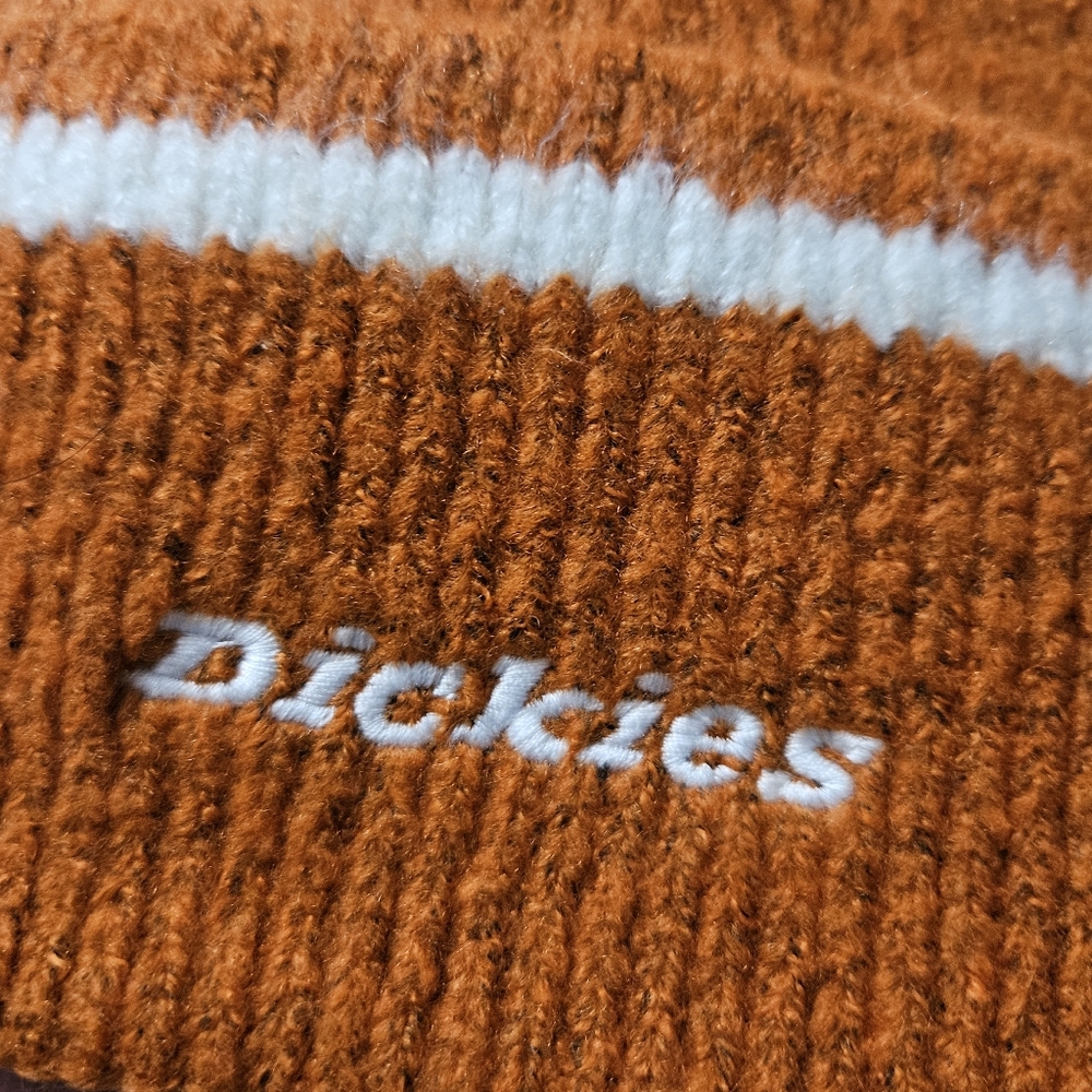 Sale: Dickies Logo Cuffed Beanie - OS - Picture 2 of 6